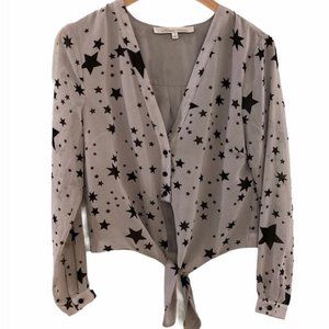 LOVERS+FRIENDS Gray Star Tie front blouse. Size S